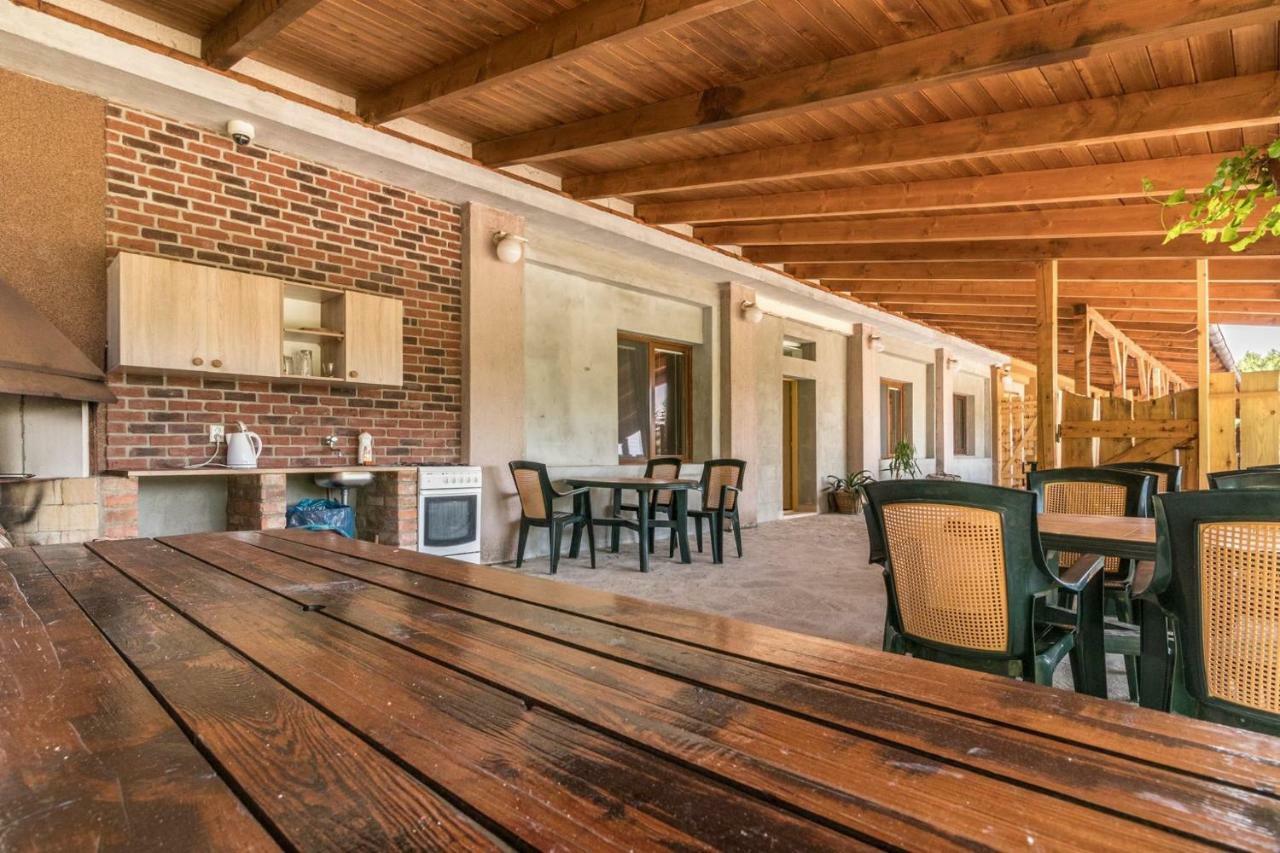 Restaurace Penzion Pod Sumarnikem Tvarozna Lhota Ngoại thất bức ảnh