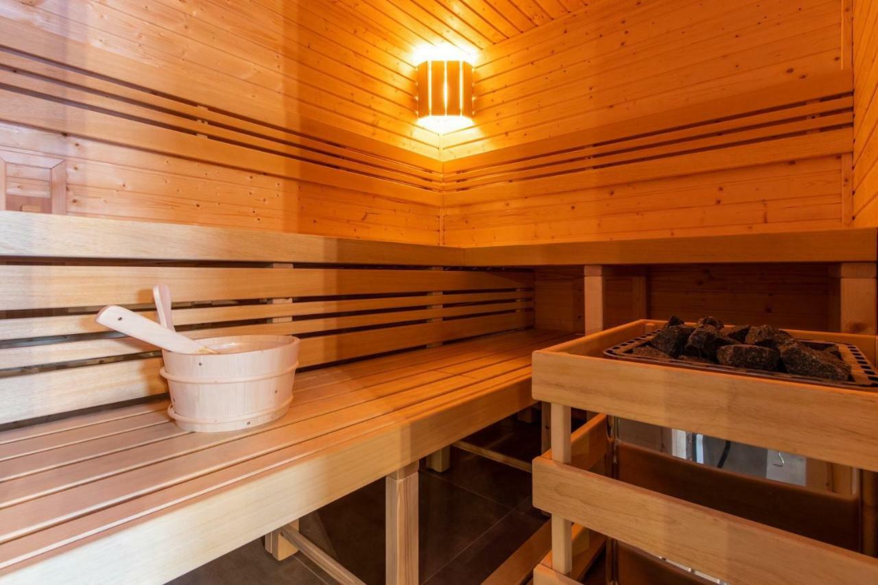 Restaurace Penzion Pod Sumarnikem Tvarozna Lhota Ngoại thất bức ảnh